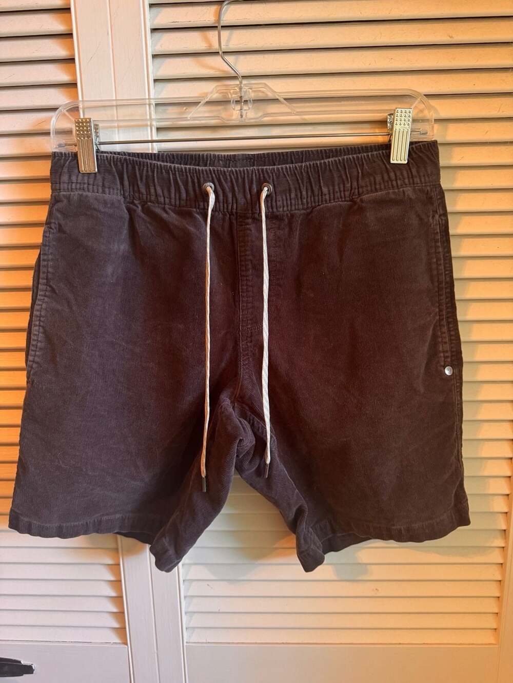 Vuori Optimist Corduroy Drawstring Shorts Style V385 Men's Size S Black